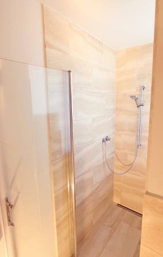 Loft Am See Mit Privatem Badestrand Und Klimaanlage インメンシュタート・アム・ボーデンゼー エクステリア 写真